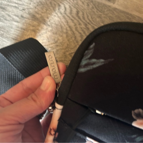 Mosiso Black Floral laptop or messenger bag-15 inch - Picture 4 of 11